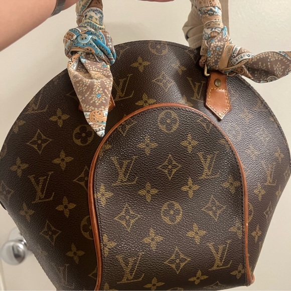Bundle /Louis Vuitton Ellipse pm handbag & bi-fold wallet 🔥🌹☝️ - Picture 3 of 16